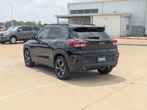 Used 2023 Chevrolet TrailBlazer RS w/ Sun and Liftgate Package image 6