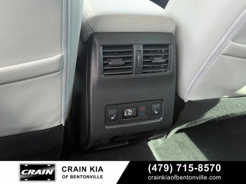 Used 2023 Mitsubishi Outlander SEL AWD/4WD image 26