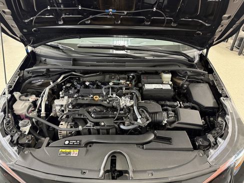 Used 2025 Toyota Corolla LE image 24