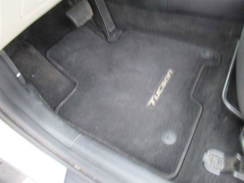 Used 2023 Hyundai Tucson SE image 20