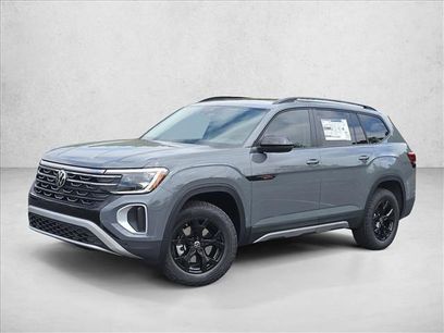 New 2026 Volkswagen Atlas Peak Edition