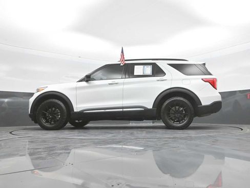 Used 2021 Ford Explorer XLT w/ Class III Trailer Tow Package AWD/4WD image 40