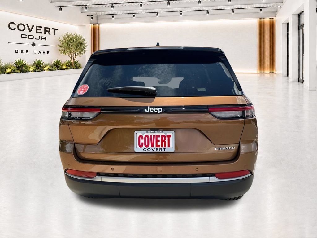 New 2026 Jeep Grand Cherokee Limited RWD image 10