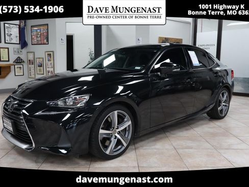 Used 2017 Lexus IS 200t RWD image 1