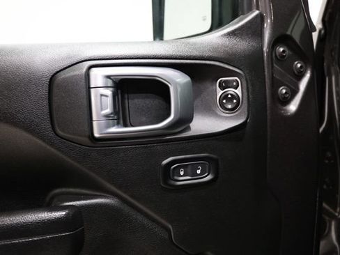 Used 2023 Jeep Wrangler Unlimited w/ Cold Weather Group AWD/4WD image 21