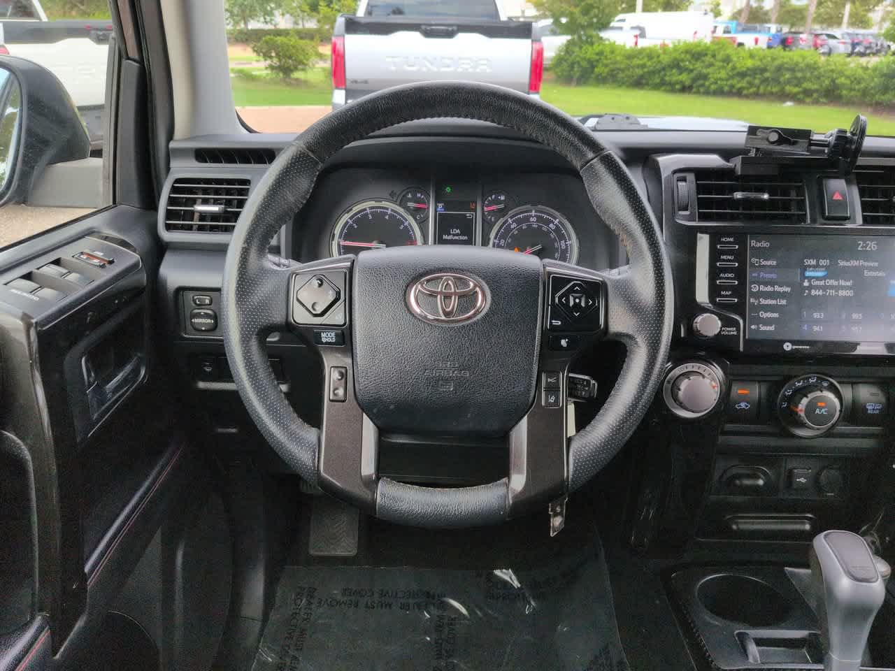 Certified 2020 Toyota 4Runner TRD Off-Road AWD/4WD image 15
