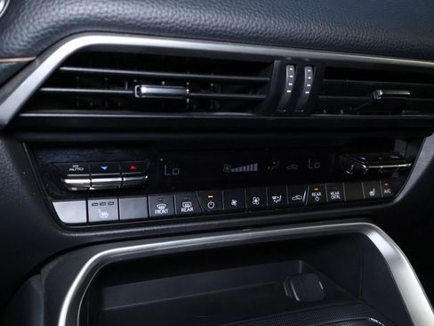 Used 2024 MAZDA CX-90 3.3 Turbo w/ Preferred Plus image 33