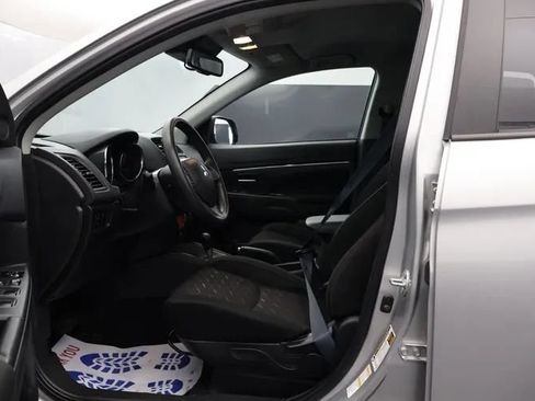 Used 2024 Mitsubishi Outlander Sport SE AWD/4WD image 14