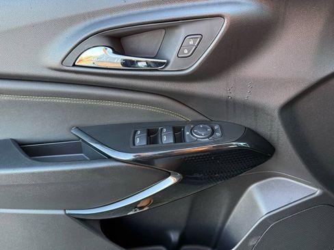 New 2026 Chevrolet Trax ACTIV w/ Sunroof Package image 25