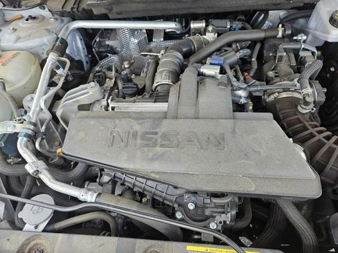 Used 2024 Nissan Rogue S AWD/4WD image 22