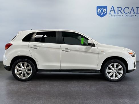 Used 2015 Mitsubishi Outlander Sport ES image 6