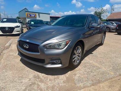 Used 2016 INFINITI Q50 Premium w/ 2.0T Premium Plus Package