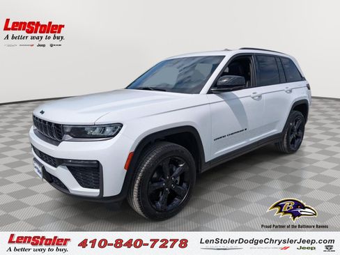 Used 2026 Jeep Grand Cherokee Limited w/ Limited Altitude Package AWD/4WD image 1