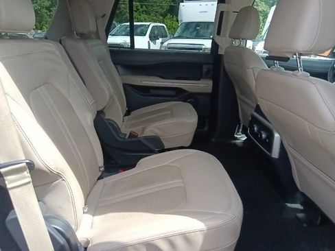 Used 2024 Ford Expedition Limited RWD image 34