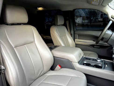 Used 2020 Ford Expedition XLT w/ Equipment Group 202A image 26