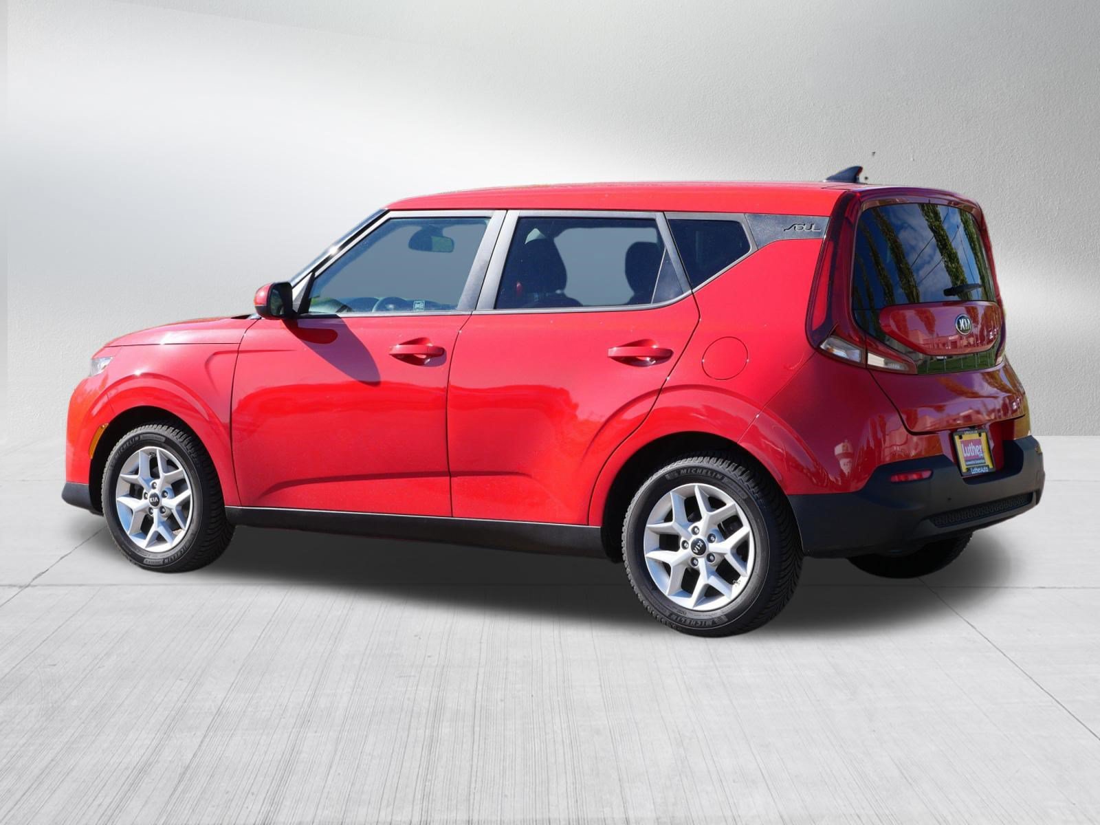 Used 2021 Kia Soul S FWD image 3