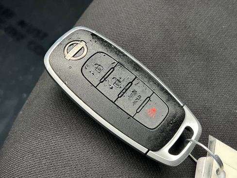 Used 2025 Nissan Sentra S image 28