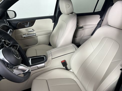 New 2026 Mercedes-Benz GLB 250 4MATIC image 17