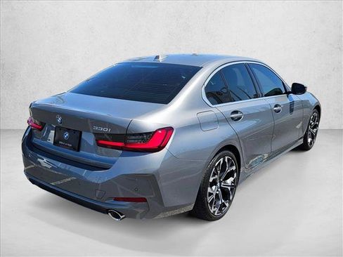 Used 2026 BMW 330i Sedan w/ Premium Package RWD image 2