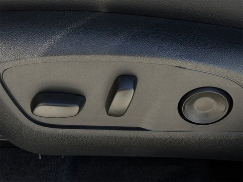 New 2026 Chevrolet Traverse Z71 image 24