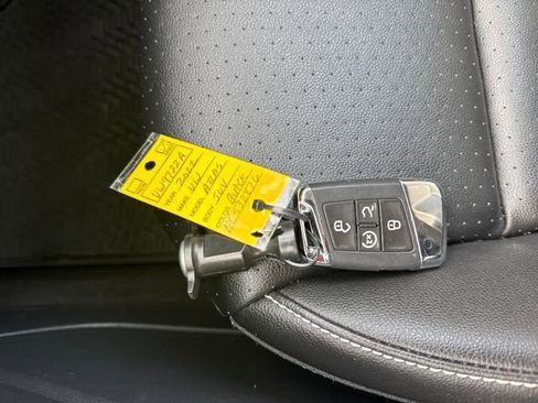 Certified 2022 Volkswagen Atlas SE image 39