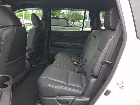 Used 2024 Honda Passport EX-L image 10