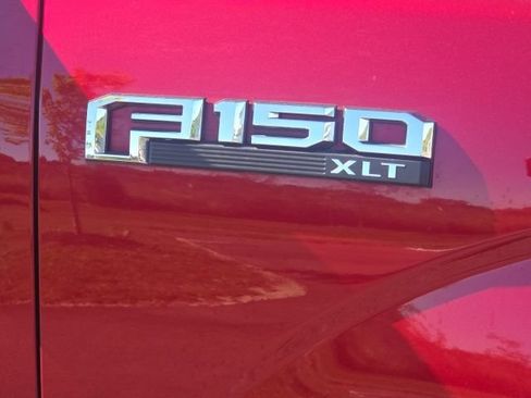 Used 2015 Ford F150 XLT w/ Equipment Group 301A Mid AWD/4WD image 5