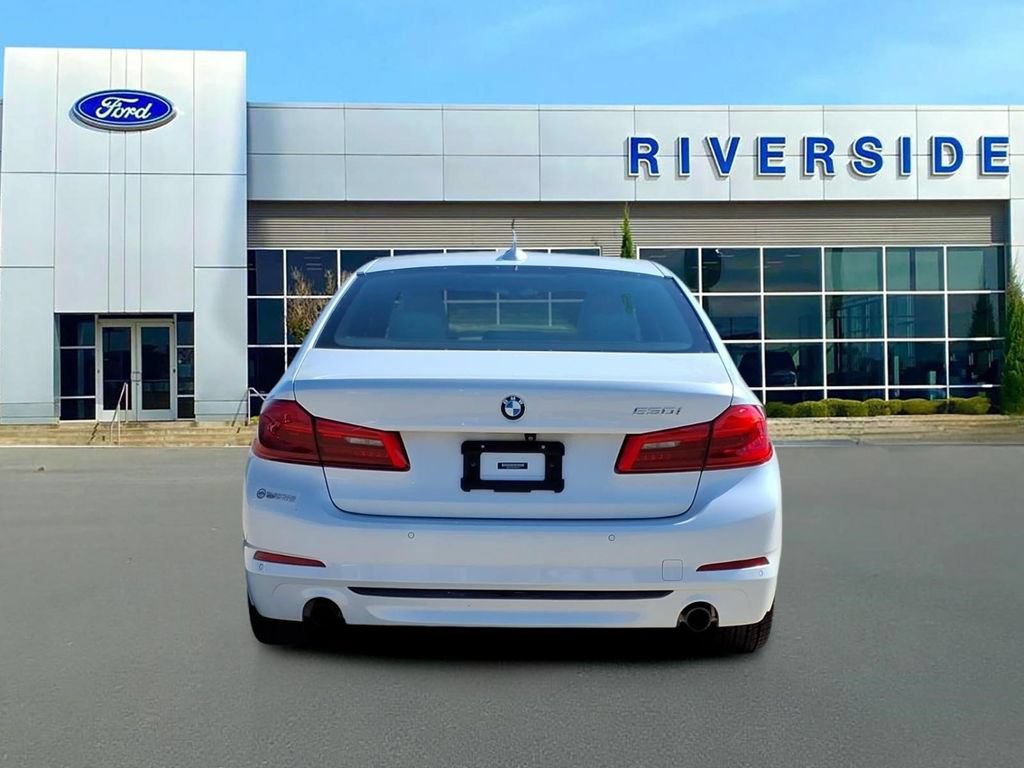 Used 2019 BMW 530i w/ Convenience Package RWD image 6