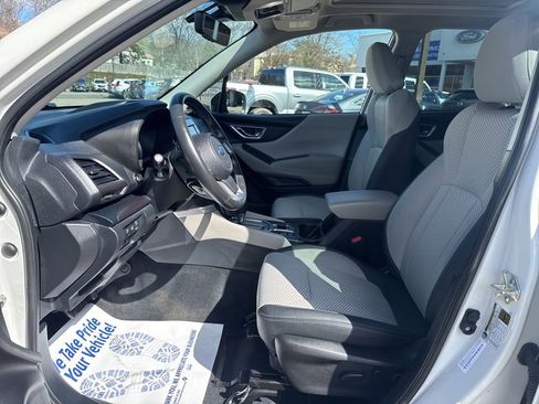 Used 2022 Subaru Forester Premium image 21