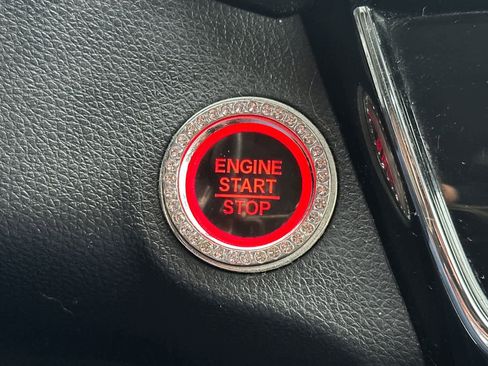 Used 2022 Honda HR-V EX-L image 24