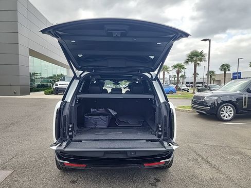 New 2026 Land Rover Range Rover SE AWD/4WD image 17