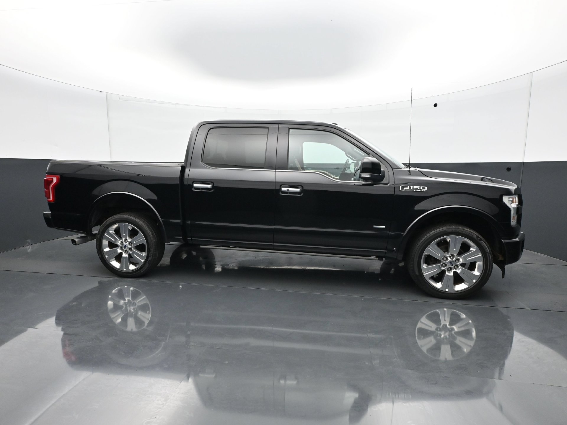Used 2017 Ford F150 Limited AWD/4WD image 8