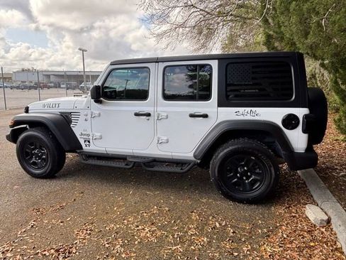 Used 2021 Jeep Wrangler Unlimited Sport image 4