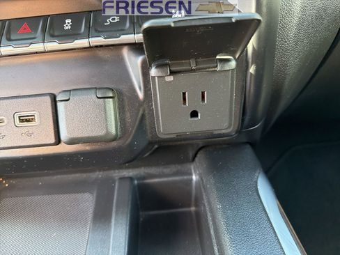 Used 2021 Chevrolet Silverado 1500 High Country w/ Technology Package image 23