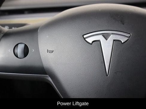 Used 2021 Tesla Model Y Performance AWD/4WD image 8