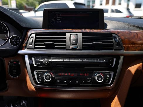 Used 2014 BMW 428i xDrive Coupe AWD/4WD image 17