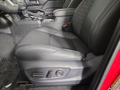 New 2026 Toyota Tacoma TRD Off-Road AWD/4WD image 30