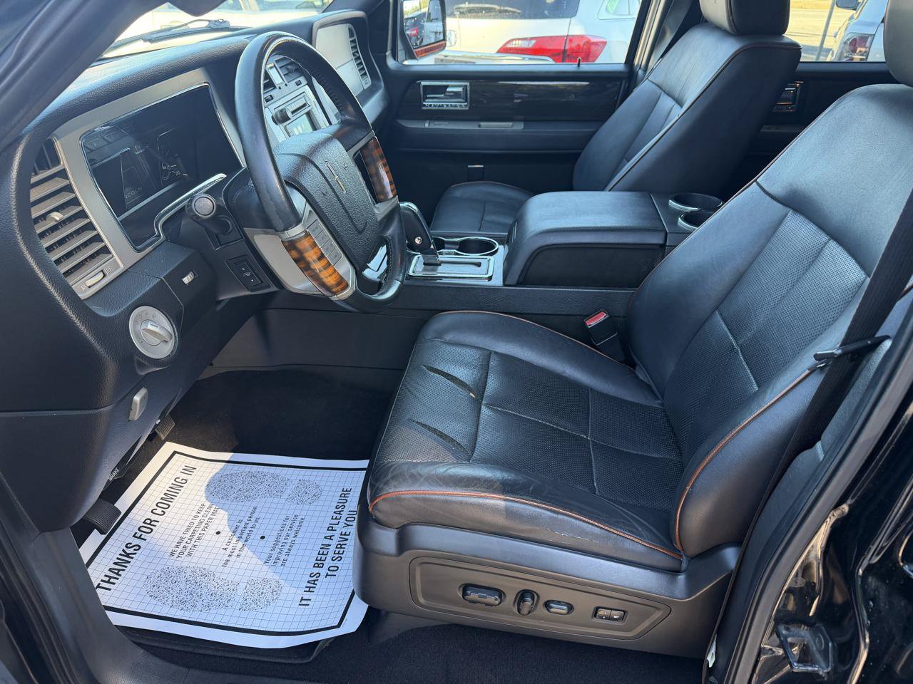 Used 2008 Lincoln Navigator 4WD image 9