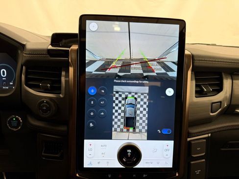 New 2025 Ford F150 Lightning Lariat image 30