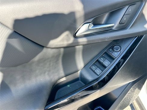 Used 2025 Chevrolet Equinox LT image 17