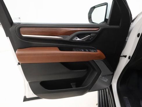 Certified 2023 GMC Yukon Denali Ultimate image 7