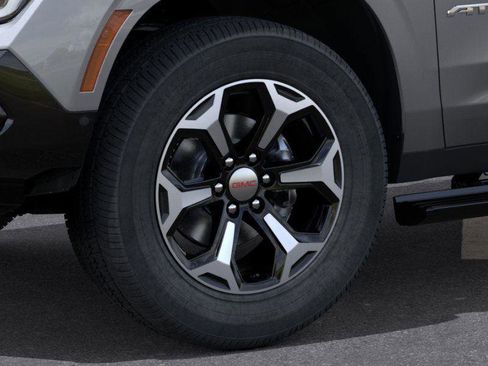New 2025 GMC Yukon XL AT4 Ultimate image 9