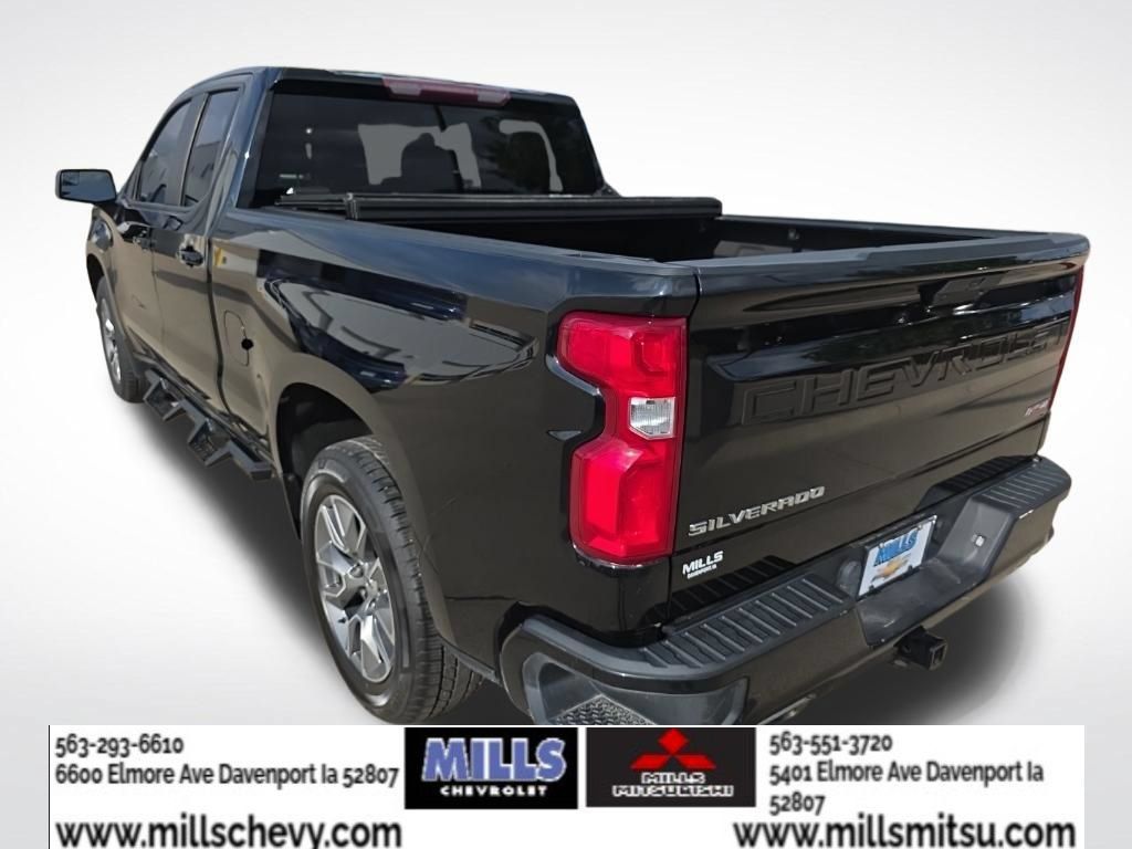 Used 2020 Chevrolet Silverado 1500 RST AWD/4WD image 3