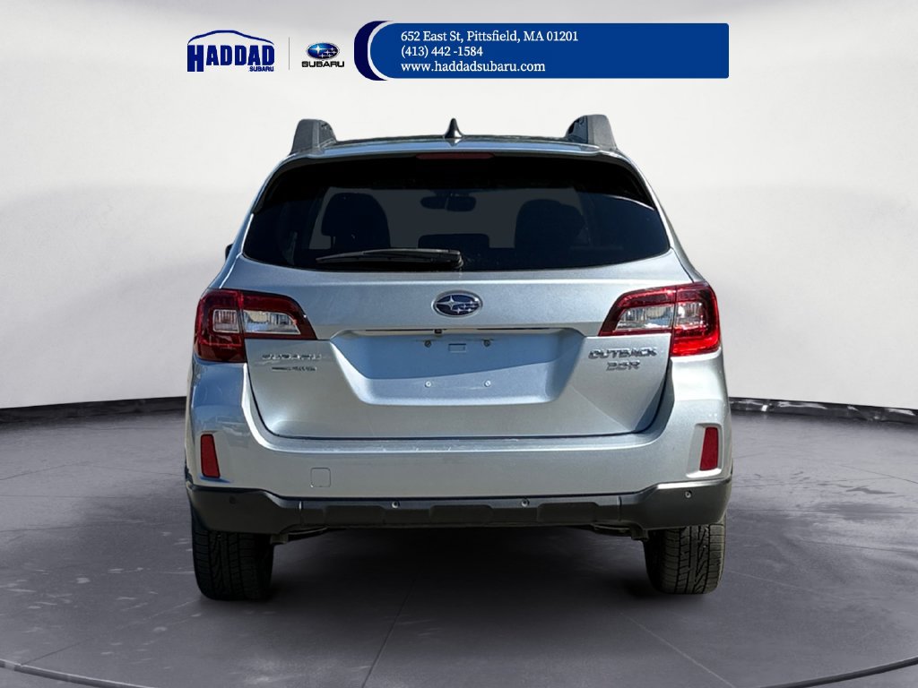 Used 2017 Subaru Outback 3.6R Limited AWD/4WD image 4