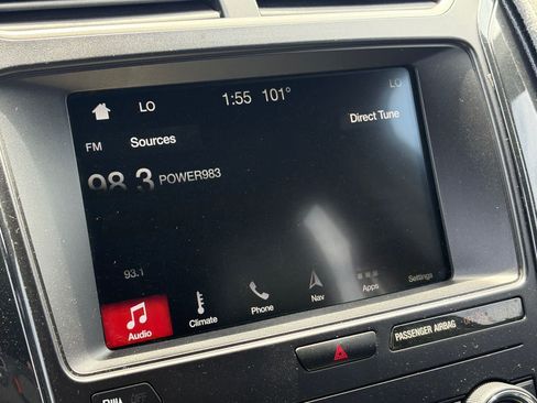 Used 2019 Ford Explorer XLT w/ Equipment Group 202A AWD/4WD image 12