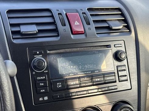 Used 2013 Subaru Crosstrek 2.0i Premium w/ Popular Pkg 2 image 21