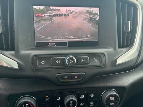 Used 2023 GMC Terrain SLE w/ Driver Convenience Package AWD/4WD image 13