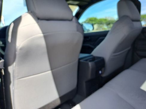 Used 2025 Toyota Tacoma SR5 image 21