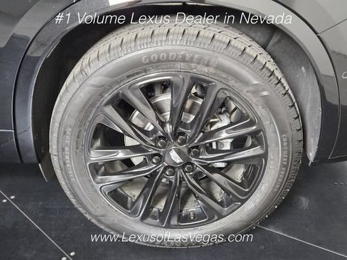 Used 2024 Cadillac XT6 Premium Luxury w/ Technology Package FWD image 11