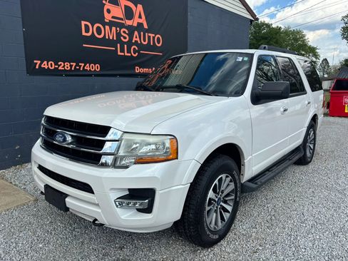 Used 2015 Ford Expedition XLT w/ Equipment Group 202A image 11